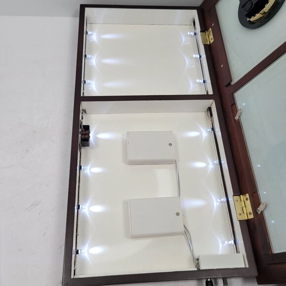 The Danbury Mint Border Collie Stained Glass Lighted Clock 4-Seasons Like New - Picture 5 of 12